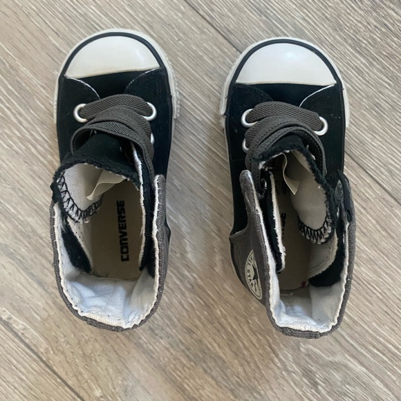 Chuck Taylor All Star Classic - Size 4C - Picture 7 of 9